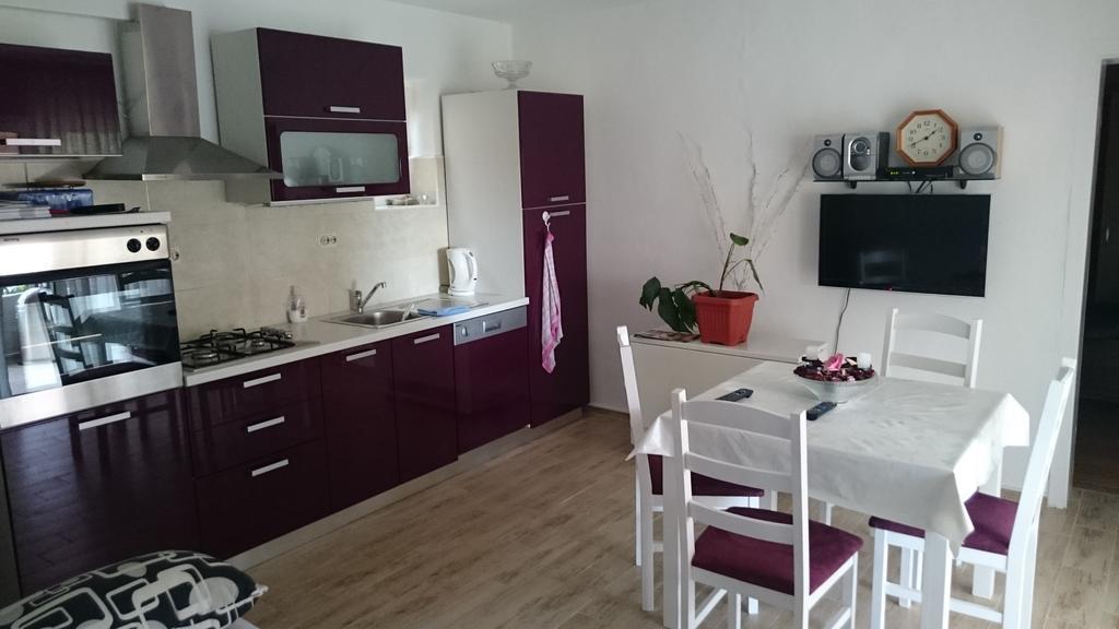 Holiday Home Dutch Шибеник Экстерьер фото